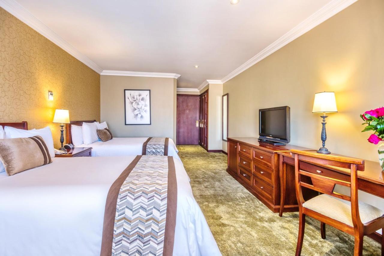 Apartamentos Dann Bogotá Esterno foto